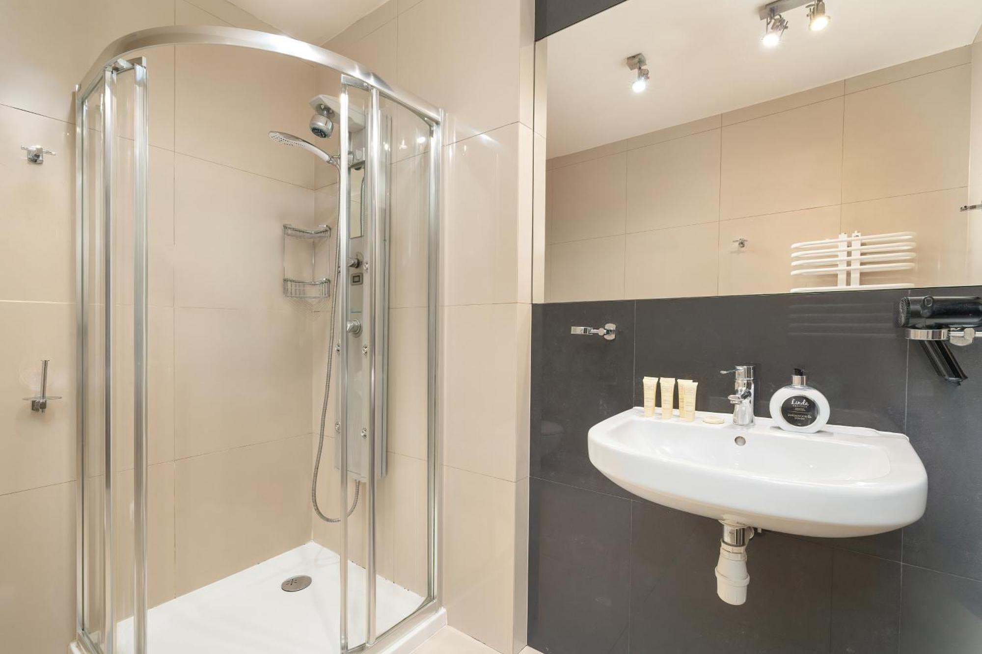 Przestronne Apartamenty W Zakopanem Z Trzema Sypialniami I Parkingiem By Noclegi Renters מראה חיצוני תמונה