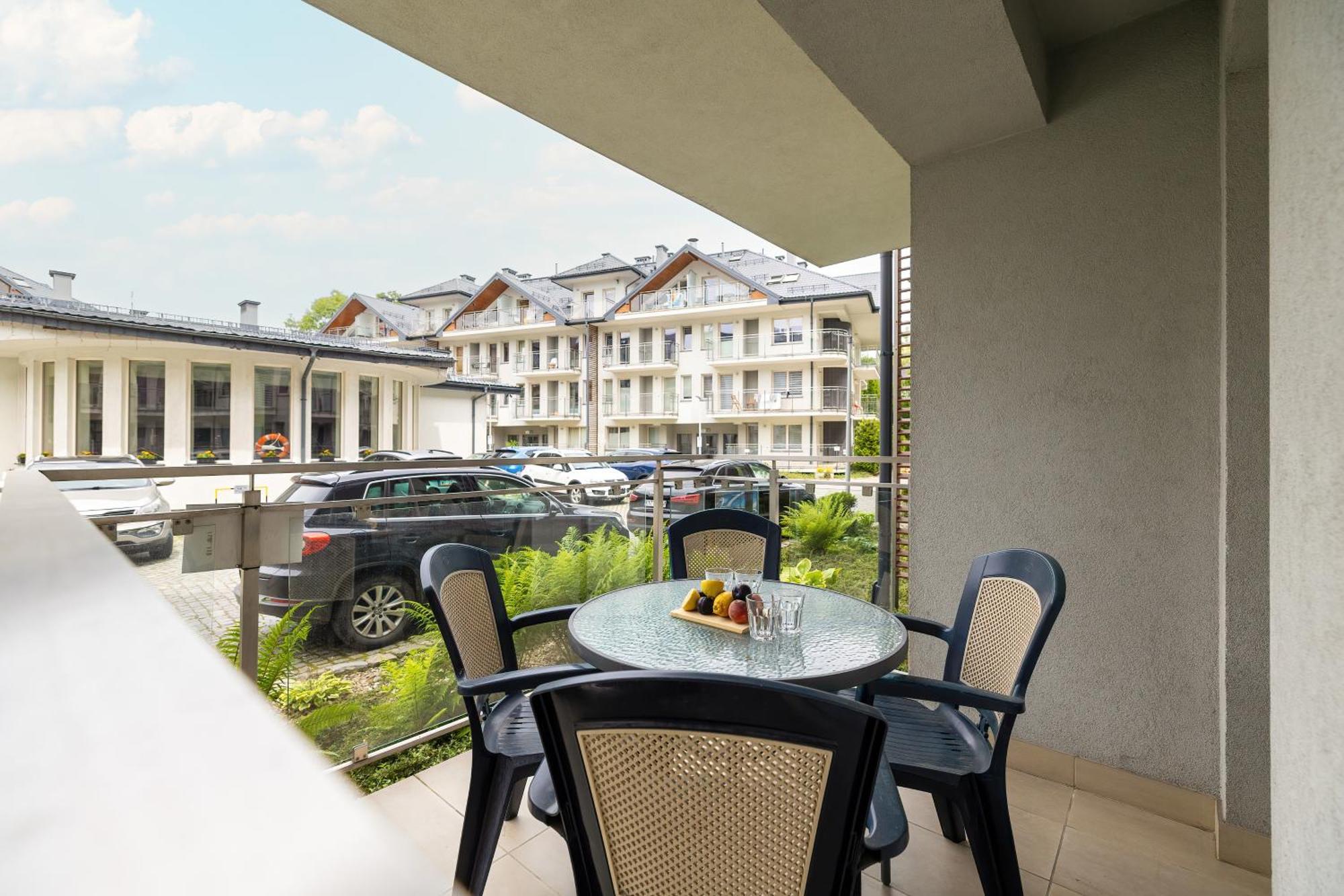 Przestronne Apartamenty W Zakopanem Z Trzema Sypialniami I Parkingiem By Noclegi Renters מראה חיצוני תמונה